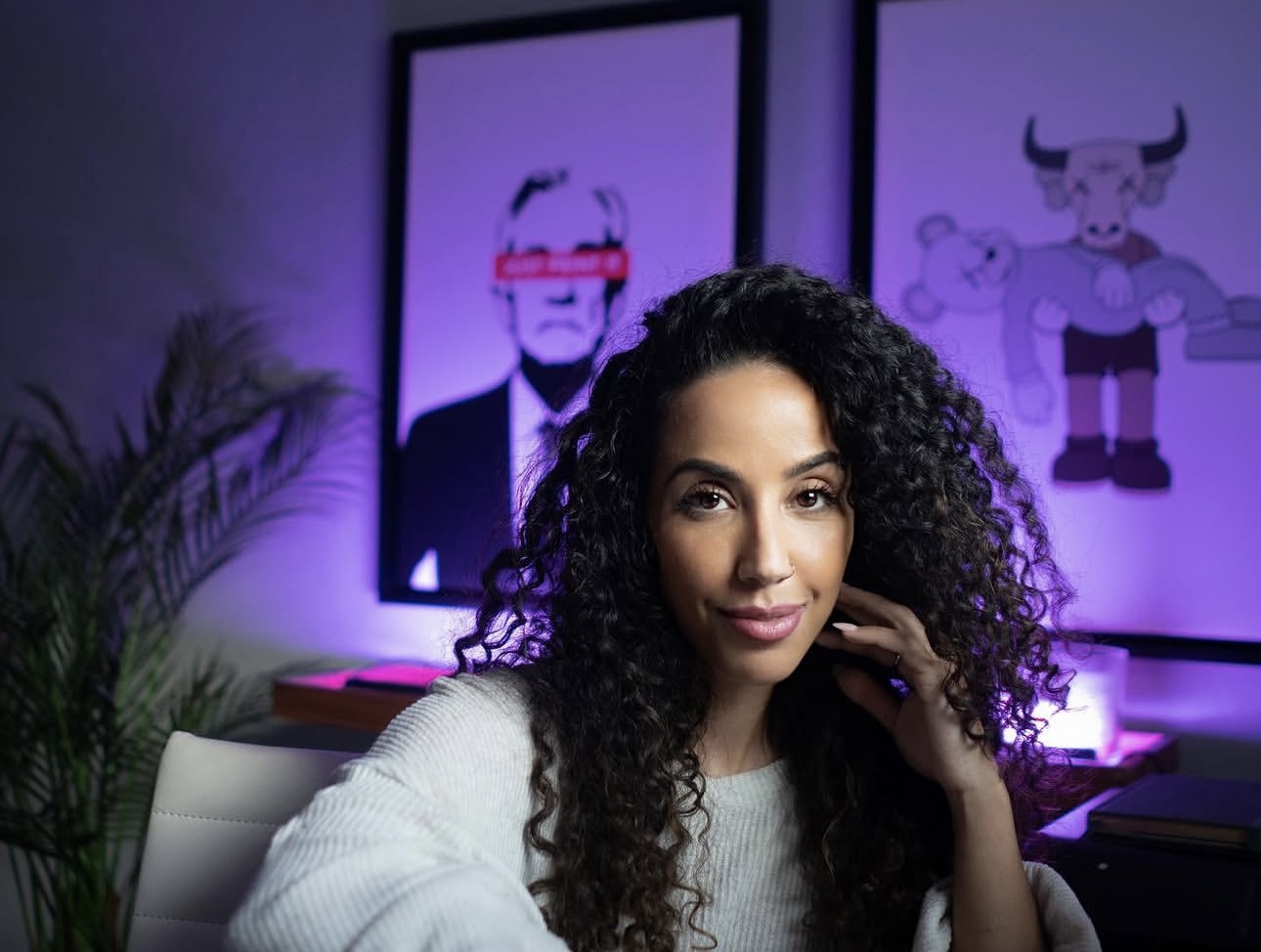 Maryam Rushdi — The Curly Trader